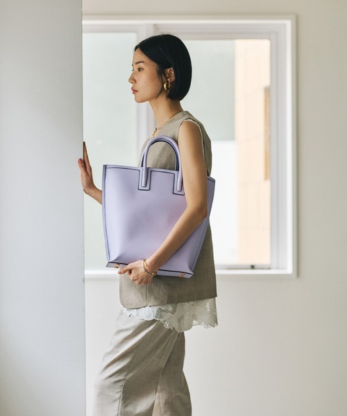E'POR(エポール)の「【E'POR】【WEB限定】Ree BAG Large/A4対応・通勤・軽量・26SS(トートバッグ・レディース・ブラック/ラベンダー/グリーン系その他/ベージュ/ライトグレー・FREE)」の11枚目の写真
