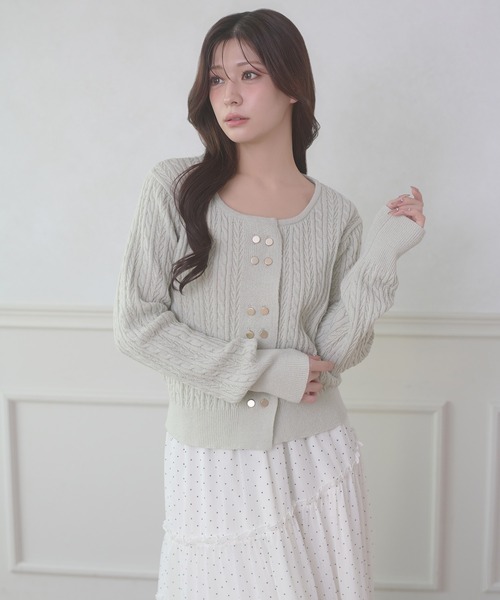 Ambre Neige(アンブルネージュ)の「w button cable knit cardigan / Wボタンケーブルニットカーディガン(カーディガン/ボレロ・レディース・ベビーピンク/ライトグリーン/アイボリー・FREE)」の13枚目の写真