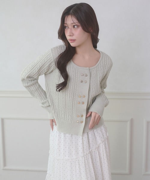 Ambre Neige(アンブルネージュ)の「w button cable knit cardigan / Wボタンケーブルニットカーディガン(カーディガン/ボレロ・レディース・ベビーピンク/ライトグリーン/アイボリー・FREE)」の14枚目の写真