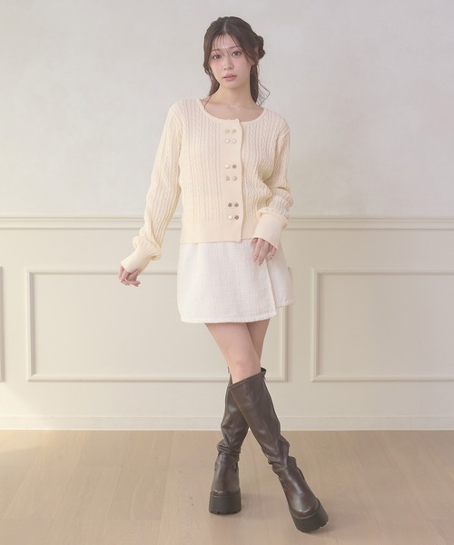 Ambre Neige(アンブルネージュ)の「w button cable knit cardigan / Wボタンケーブルニットカーディガン(カーディガン/ボレロ・レディース・ベビーピンク/ライトグリーン/アイボリー・FREE)」の9枚目の写真