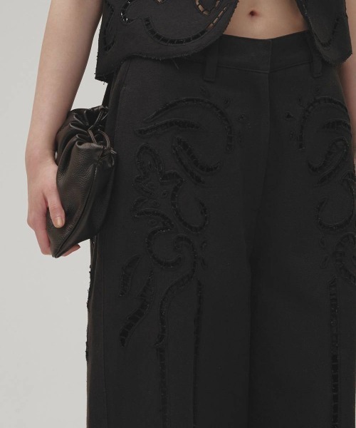 TODAYFUL(トゥデイフル)の「TODAYFUL Cut Lace Twill Pants カットレースツイルパンツ/12610701(その他パンツ・レディース・ブラック・36/38)」の2枚目の写真