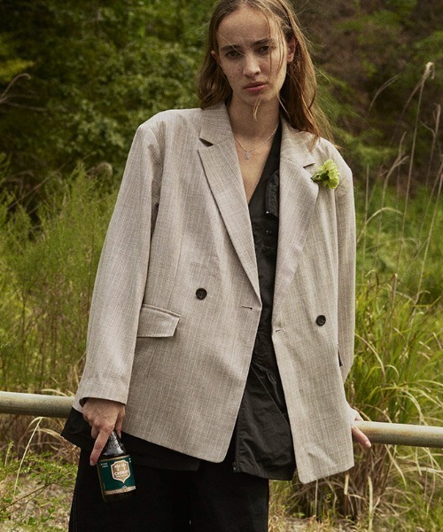 ELCHELE(エルチェレ)の「TAILORED PROM JACKET(テーラードジャケット・レディース・ブルー/オフホワイト/ストライプ・38/36)」の3枚目の写真