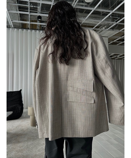 ELCHELE(エルチェレ)の「TAILORED PROM JACKET(テーラードジャケット・レディース・ブルー/オフホワイト/ストライプ・38/36)」の22枚目の写真