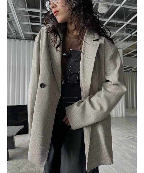 ELCHELE(エルチェレ)の「TAILORED PROM JACKET(テーラードジャケット・レディース・ブルー/オフホワイト/ストライプ・38/36)」の20枚目の写真