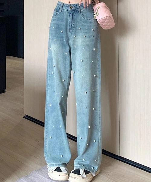 LUMIRA(アパレル)(ルミラ)の「ゆるっとシルエットが可愛いパールデニムパンツ(デニムパンツ・レディース・ブルー・S/M/L/XL)」の2枚目の写真