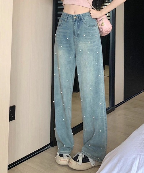 LUMIRA(アパレル)(ルミラ)の「ゆるっとシルエットが可愛いパールデニムパンツ(デニムパンツ・レディース・ブルー・S/M/L/XL)」の5枚目の写真