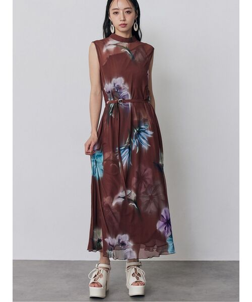 MURUA（ムルーア）の「ブラーフラワーワンピース（ワンピース・レディース・ブラウン/ブルー/ブラック・FREE）」の2枚目の写真