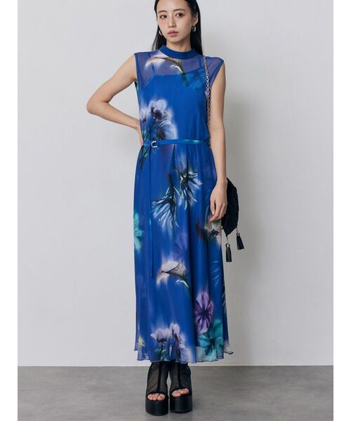 MURUA（ムルーア）の「ブラーフラワーワンピース（ワンピース・レディース・ブラウン/ブルー/ブラック・FREE）」の3枚目の写真