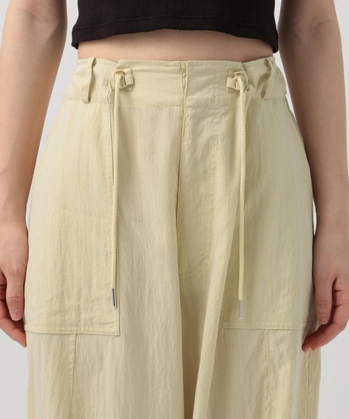 BAYFLOW（ベイフロー）の「[スタイルアップなカーブシルエット]フィブリルベイカーパンツ（その他パンツ・レディース・チャコールグレー/クリーム/ライラック・SMALL/MEDIUM）」の16枚目の写真