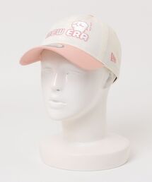NEW ERA（ニューエラ）の「【NEW ERA/ニューエラ】カジュアルクラシック ちいかわ / 2-Tone ちいかわ クロームホワイト/ダスティローズ（キャップ）」