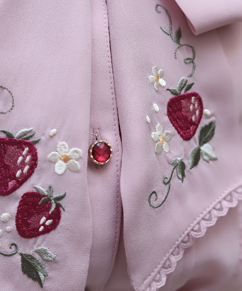 axes femme(アクシーズファム)の「苺刺繍ボウタイブラウス(シャツ/ブラウス・レディース・ホワイト/ピンク/ネイビー・FREE)」の10枚目の写真