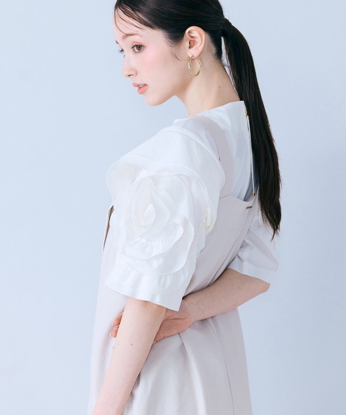 Audie a Muses(オーディアミューズ)の「ローズスリーブブラウス(シャツ/ブラウス・レディース・レッド/オフホワイト/ブルー/ブラック・38/42)」の21枚目の写真