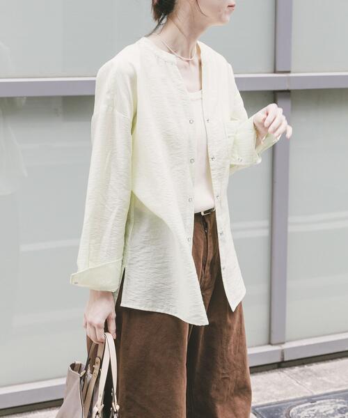 ITEMS URBANRESEARCH（アイテムズ アーバンリサーチ）の「ドットボタンシアーシャツ（シャツ/ブラウス・レディース・ミント/ライトベージュ/ブラウン・FREE）」の4枚目の写真