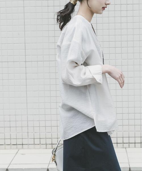 ITEMS URBANRESEARCH（アイテムズ アーバンリサーチ）の「ドットボタンシアーシャツ（シャツ/ブラウス・レディース・ミント/ライトベージュ/ブラウン・FREE）」の17枚目の写真