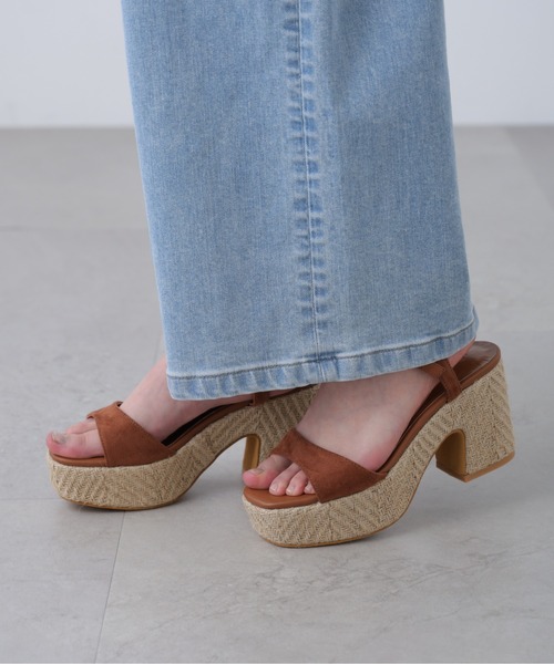 FREE'S MART（フリーズマート）の「◆バックルジュートサンダル（サンダル・レディース・ブラック/ブラウン/ホワイト・MEDIUM/SMALL）」の3枚目の写真