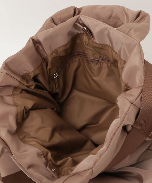 OUTDOOR PRODUCTS(アウトドアプロダクツ)の「【OUTDOOR PRODUCTS / アウトドアプロダクツ】2way Belt Tote 巾着型 ベルトデザイン トートバッグ(トートバッグ・レディース・アイボリー/ブラック/モカ・FREE)」の6枚目の写真