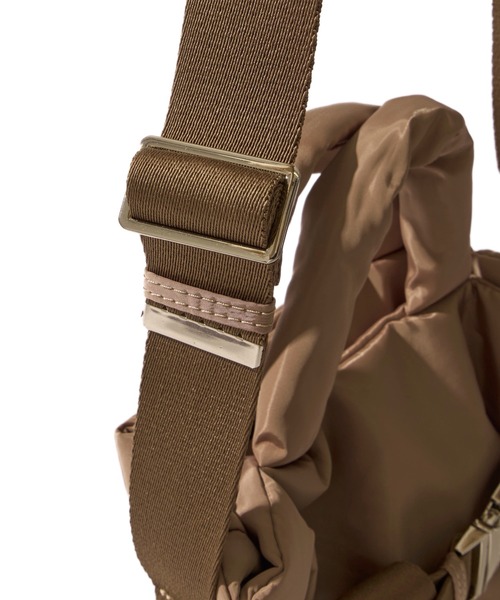 OUTDOOR PRODUCTS(アウトドアプロダクツ)の「【OUTDOOR PRODUCTS / アウトドアプロダクツ】2way Belt Tote 巾着型 ベルトデザイン トートバッグ(トートバッグ・レディース・アイボリー/ブラック/モカ・FREE)」の13枚目の写真