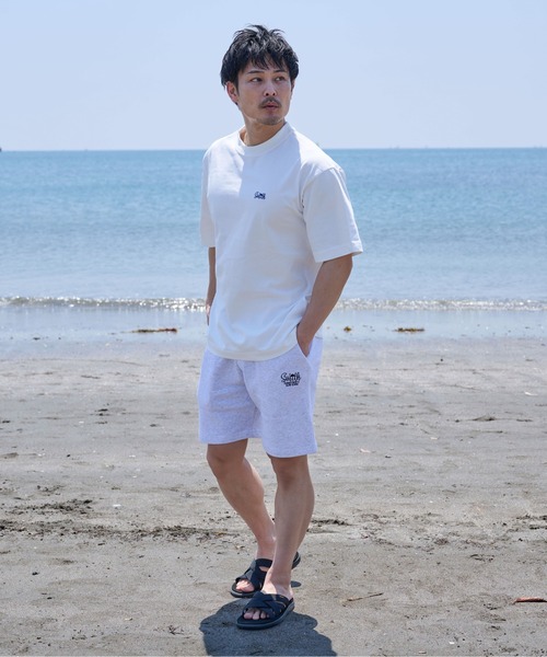 Sunny Smith(サニースミス)の「キャラクターアーチロゴ両面刺繍Tシャツ(Tシャツ/カットソー・メンズ・アッシュグレー/スミクロ/ホワイト・MEDIUM/LARGE)」の9枚目の写真