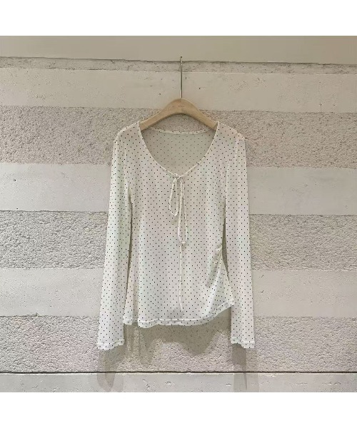 Achic（アシック）の「ドット柄長袖カットソー（Tシャツ/カットソー・レディース・ホワイト・M）」の21枚目の写真
