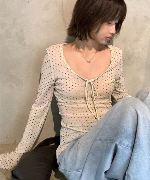 Achic（アシック）の「ドット柄長袖カットソー（Tシャツ/カットソー・レディース・ホワイト・M）」の6枚目の写真
