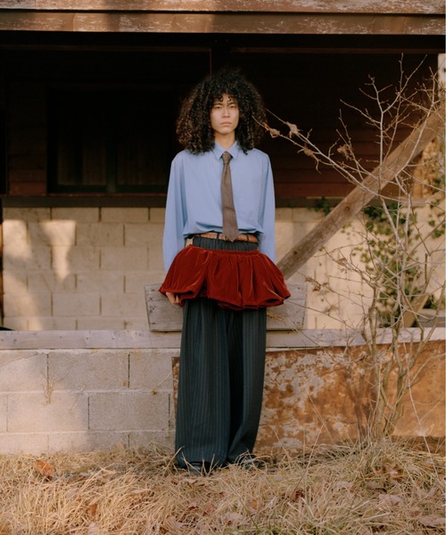 KHOKI（コッキ）の「Pleats bonded wool pants（その他パンツ・メンズ・ブラック/ネイビー・2）」の3枚目の写真