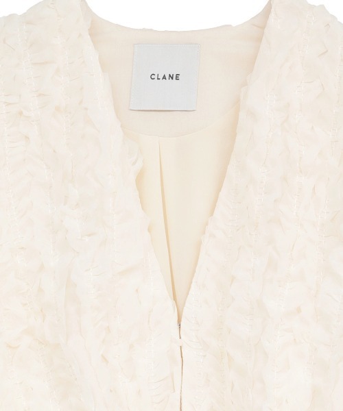 CLANE（クラネ）の「CLANE/クラネ/TOP STITCHED FRILL BOLERO（カーディガン/ボレロ・レディース・アイボリー/ブラック・F）」の5枚目の写真