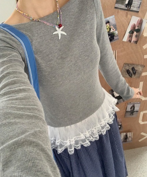 Emilie（エミリー）の「裾フリルレイヤードロンT（Tシャツ/カットソー・レディース・グレー/ブラック/ホワイト・M）」の22枚目の写真