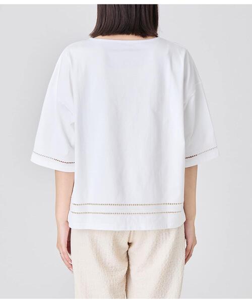 Park Slope NEWYORKER(パークスロープニューヨーカー)の「【着回し・着映え】カットワーク刺繍Tシャツ(Tシャツ/カットソー・レディース・ホワイト/ブラック・MEDIUM/LARGE)」の15枚目の写真