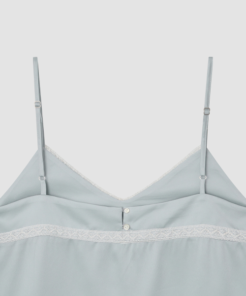 THE LILLE(ザ リル)の「Soft Satin Sleeveless_Skyblue(Tシャツ/カットソー・レディース・その他・FREE)」の5枚目の写真