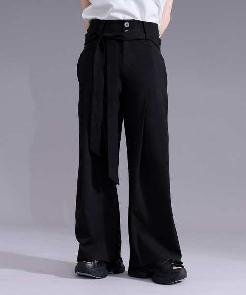 Ellno Loset(エルノロゼット)の「ベルトツキストレートワイドパンツ(スラックス・メンズ・ブラック/オフホワイト・LARGE/SMALL/MEDIUM)」の20枚目の写真