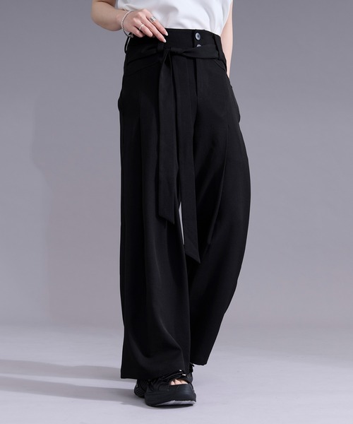 Ellno Loset(エルノロゼット)の「ベルトツキストレートワイドパンツ(スラックス・メンズ・ブラック/オフホワイト・LARGE/SMALL/MEDIUM)」の22枚目の写真