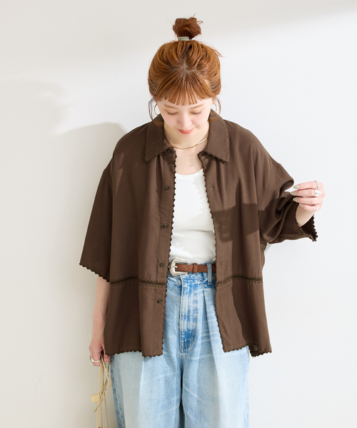 Simplicite（サンプリシテ）の「手洗い可 / エンブロイダーボクシーシャツ（シャツ/ブラウス・レディース・ブラック/ブラウン・FREE）」の13枚目の写真