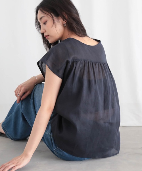 for/c(フォーシー)の「麻混シアーカーデシャツ【サスティナブル】(シャツ/ブラウス・レディース・オフホワイト/ネイビー・L/M)」の16枚目の写真
