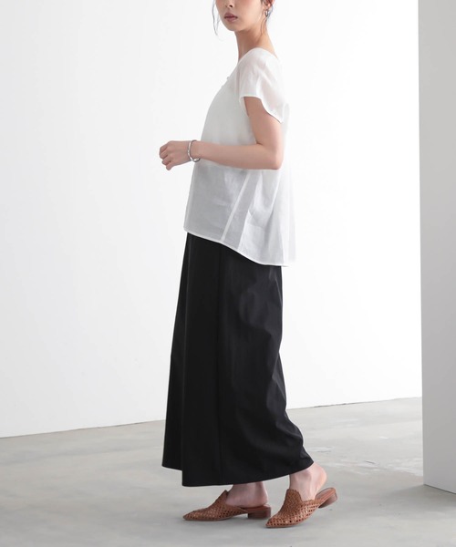 for/c(フォーシー)の「麻混シアーカーデシャツ【サスティナブル】(シャツ/ブラウス・レディース・オフホワイト/ネイビー・L/M)」の20枚目の写真