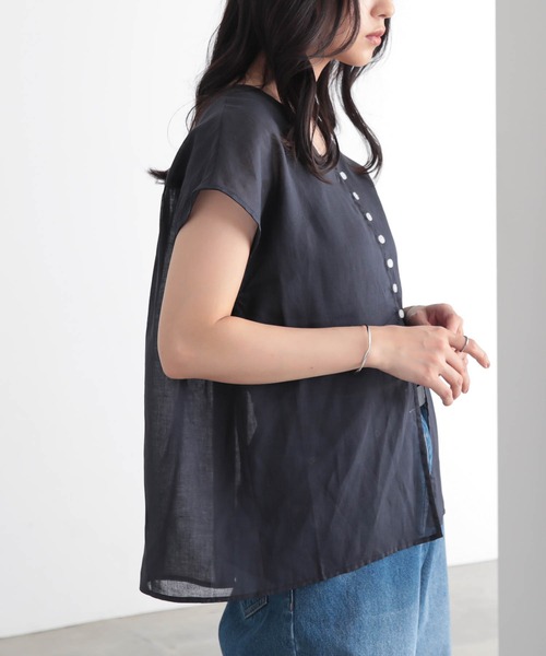for/c(フォーシー)の「麻混シアーカーデシャツ【サスティナブル】(シャツ/ブラウス・レディース・オフホワイト/ネイビー・L/M)」の12枚目の写真