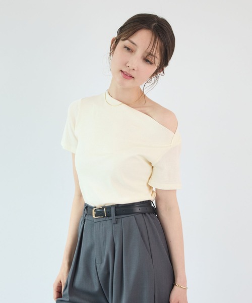 Futier land(フューティアランド)の「ワンショル風オフショルトップス(Tシャツ/カットソー・レディース・ブラック/ミント/モカ/ホワイト・FREE)」の5枚目の写真