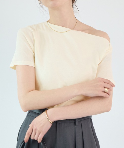 Futier land(フューティアランド)の「ワンショル風オフショルトップス(Tシャツ/カットソー・レディース・ブラック/ミント/モカ/ホワイト・FREE)」の9枚目の写真