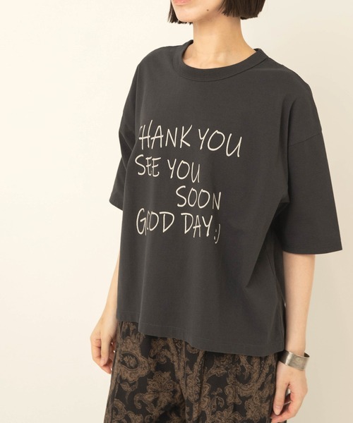 RNA-N(アールエヌエーエヌ)の「M2709 THANK YOU プリントT(Tシャツ/カットソー・レディース・オフホワイト/チャコールグレー/ブラック・FREE)」の21枚目の写真