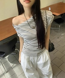 Silly | 【アシメな肌見せで大人っぽく】ドレープオフショルボーダーカットソー(Tシャツ/カットソー)