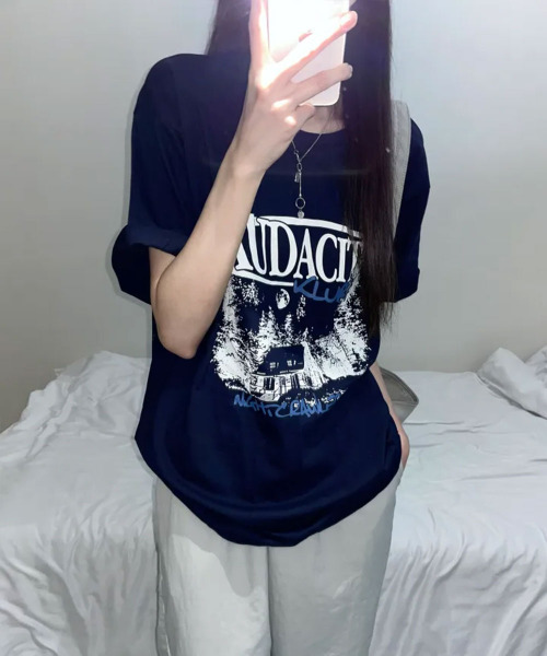 VIVID LADY(ビビッドレディー)の「モノクロフォトプリント 半袖Tシャツ(Tシャツ/カットソー・レディース・ブラック/チャコールグレー/ネイビー・FREE)」の16枚目の写真