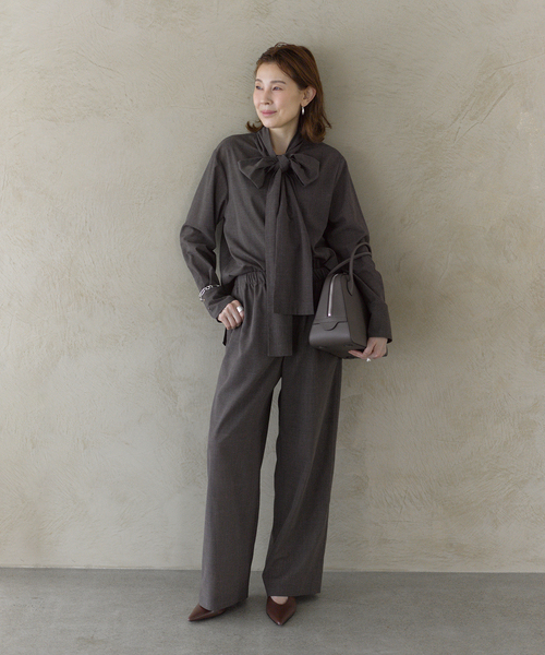 MAISON CANAU(メゾンカナウ)の「MAISON CANAU メゾン カナウ カラー別注 ラウンドボストン M 26FW2(ボストンバッグ・レディース・ブラック/ブラウン・FREE)」の4枚目の写真