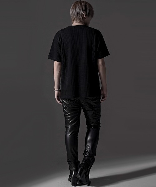 RUDOL(ルドル)の「『RUDOL/ルドル』クロスボタン切り替えデザインヘンリーネックカットソー(Tシャツ/カットソー・メンズ・ブラック/ホワイト・L/XL/M)」の13枚目の写真
