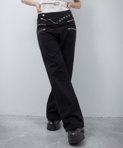 FOLLOWIN(フォロウィン)の「アイレットウエスト マルチジップストレートパンツ(デニムパンツ・レディース・ブラック・SMALL/MEDIUM)」の7枚目の写真