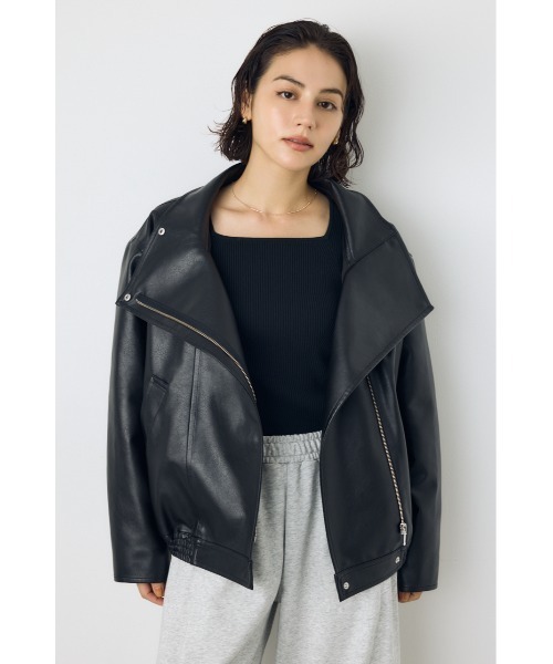 AZUL by moussy(アズールバイマウジー)の「【VERY10月号掲載】【不動の人気アウターがついに予約開始】フェイクレザースタンド中綿キルティングブルゾン 秋服 冬服(ブルゾン・レディース・ブラック/ダークブラウン・SMALL/MEDIUM)」の8枚目の写真