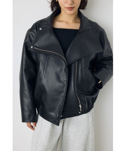 AZUL by moussy(アズールバイマウジー)の「【VERY10月号掲載】【不動の人気アウターがついに予約開始】フェイクレザースタンド中綿キルティングブルゾン 秋服 冬服(ブルゾン・レディース・ブラック/ダークブラウン・SMALL/MEDIUM)」の9枚目の写真