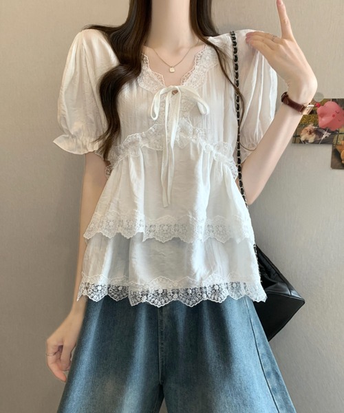 AMAJI(アマジ)の「レース切替 パフスリーブ チュニックブラウス(シャツ/ブラウス・レディース・ホワイト/ベージュ/ライトブルー・FREE)」の2枚目の写真