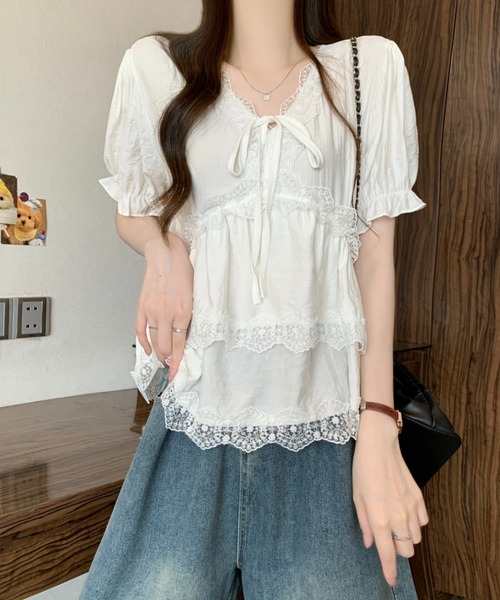 AMAJI(アマジ)の「レース切替 パフスリーブ チュニックブラウス(シャツ/ブラウス・レディース・ホワイト/ベージュ/ライトブルー・FREE)」の5枚目の写真
