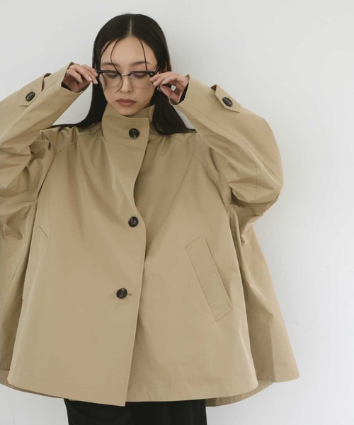 hellam(へラム)の「スタンドカラーケープトレンチコート(トレンチコート・レディース・ブラウン/アイボリー/ベージュ/ブラック・FREE)」の1枚目の写真