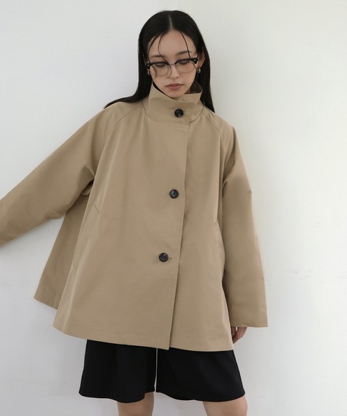 hellam(へラム)の「スタンドカラーケープトレンチコート(トレンチコート・レディース・ブラウン/アイボリー/ベージュ/ブラック・FREE)」の14枚目の写真