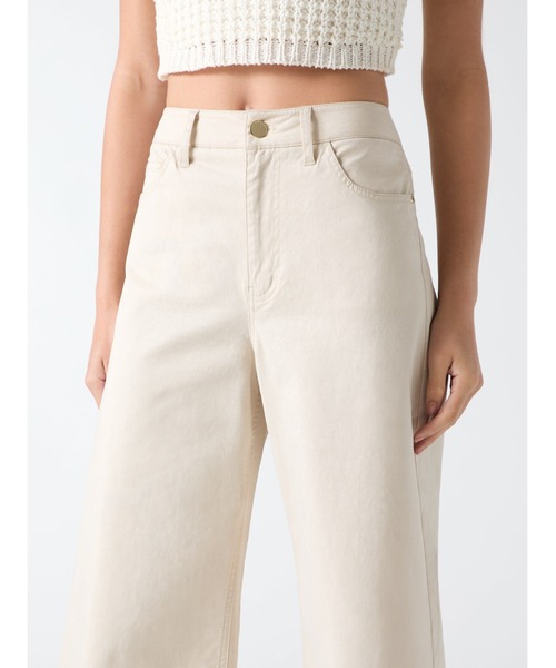 Guess(ゲス)の「BELLAGIO Pant パンツ(その他パンツ・レディース・クリーム・24inch/28inch/27inch/26inch/25inch)」の3枚目の写真
